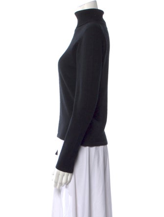 TSE Cashmere Turtleneck Sweater