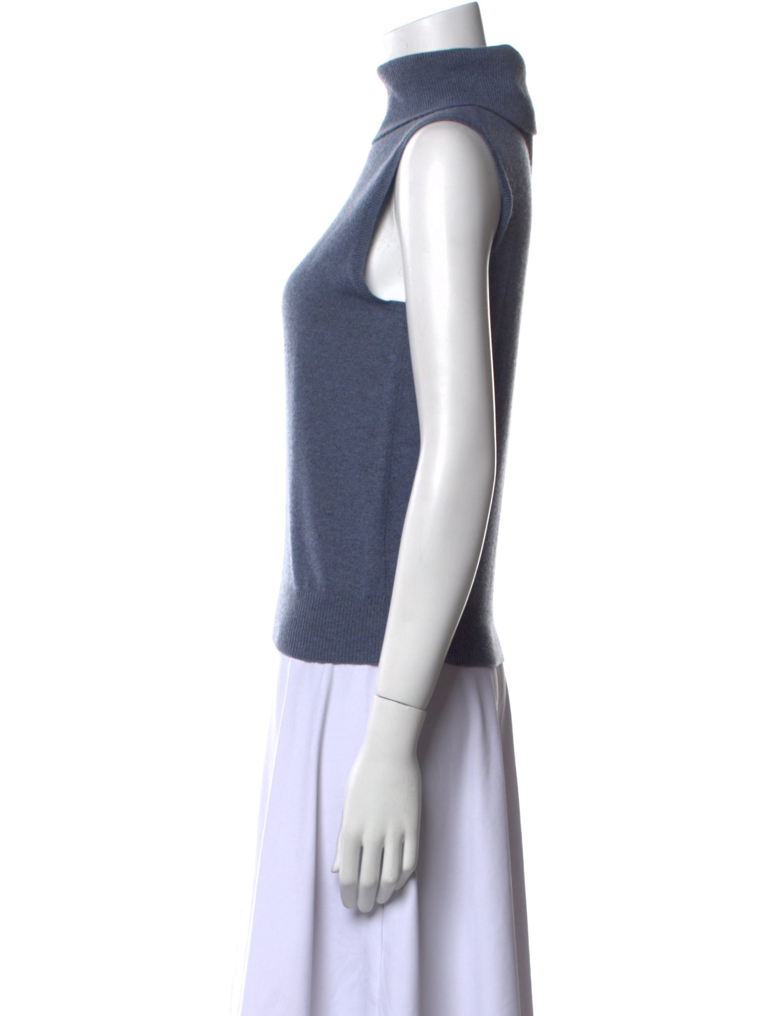 TSE Cashmere Turtleneck Sweater