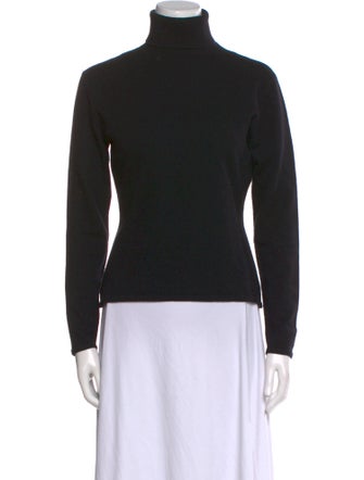 TSE Cashmere Turtleneck Sweater