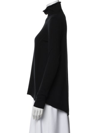 TSE Cashmere Turtleneck Sweater