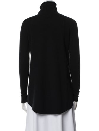 TSE Cashmere Turtleneck Sweater