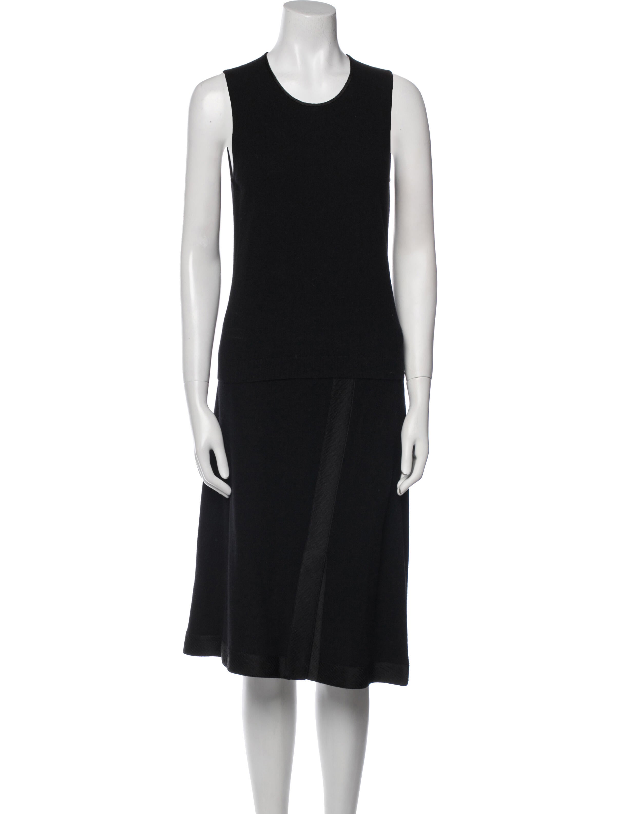 TSE Cashmere Skirt Set