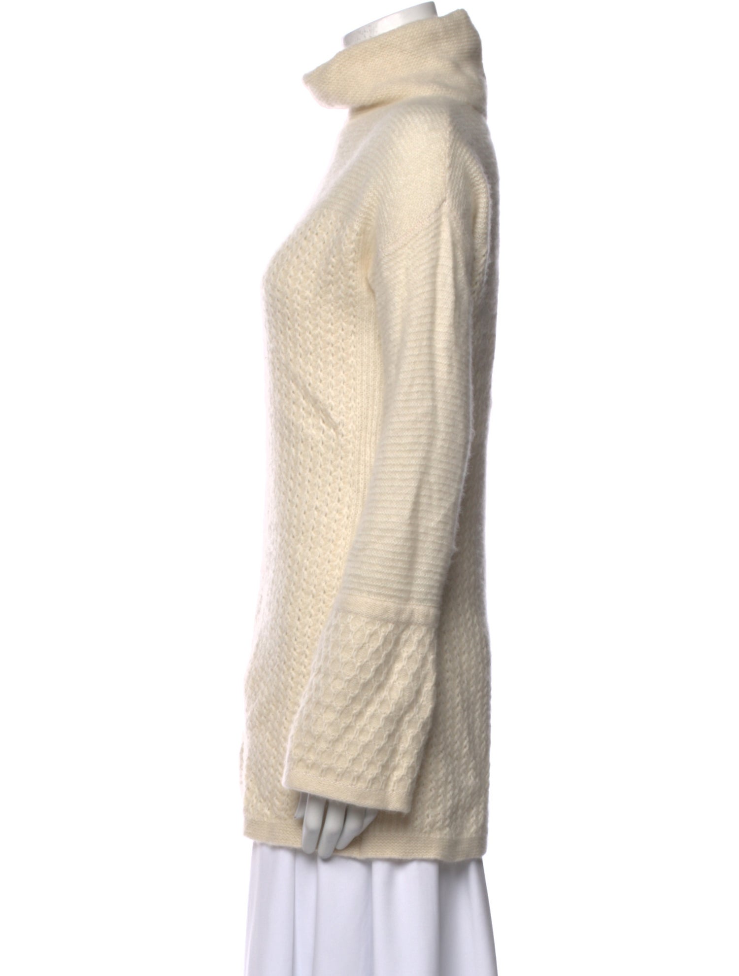 TSE Cashmere Turtleneck Sweater