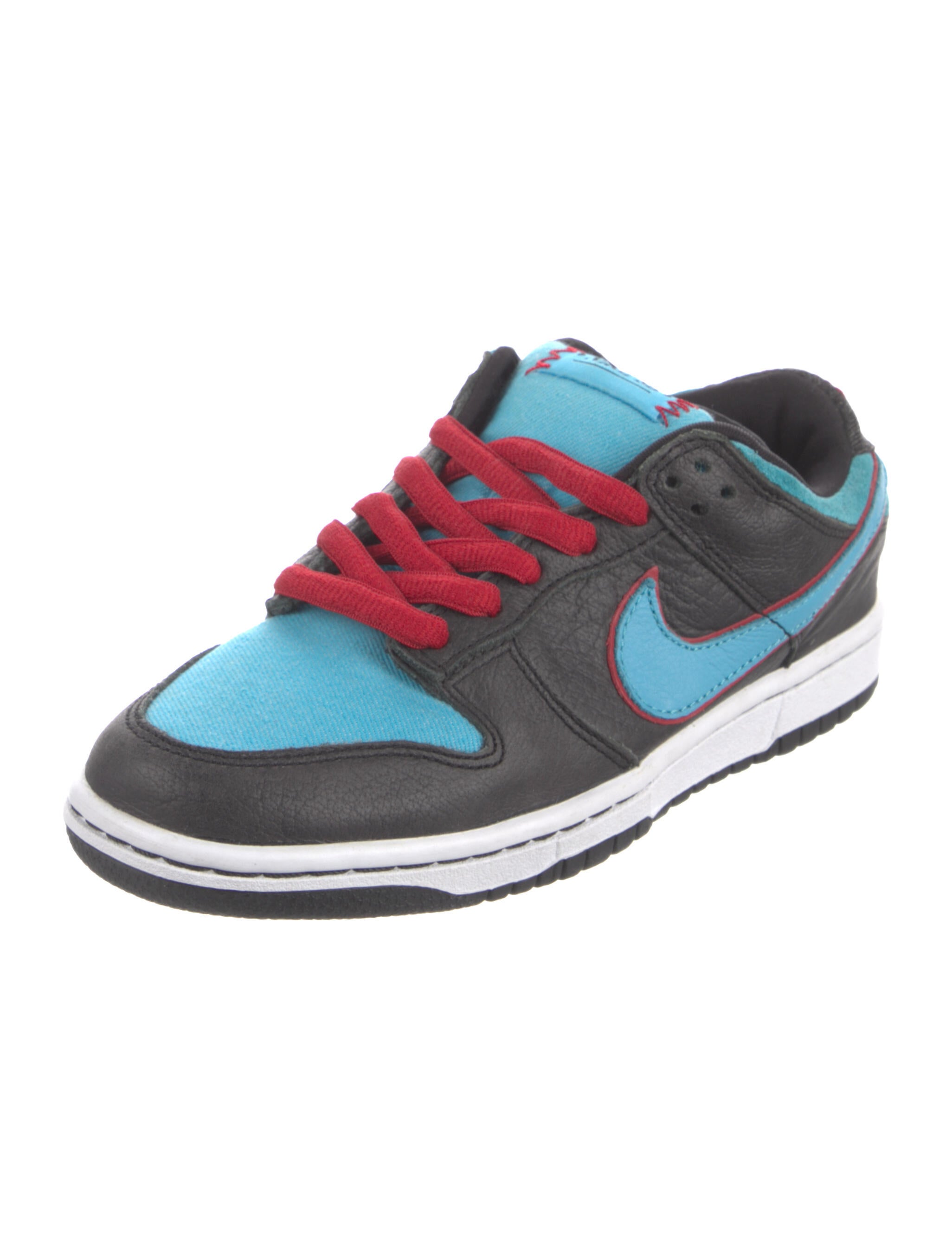 nike sb dunk low angels and demons