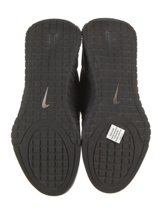 Nike Canvas Sneakers