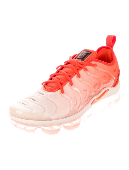 Nike Nike Air Vapormax Plus Athletic Sneakers