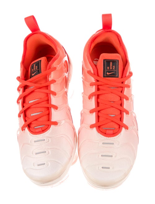 Nike Nike Air Vapormax Plus Athletic Sneakers