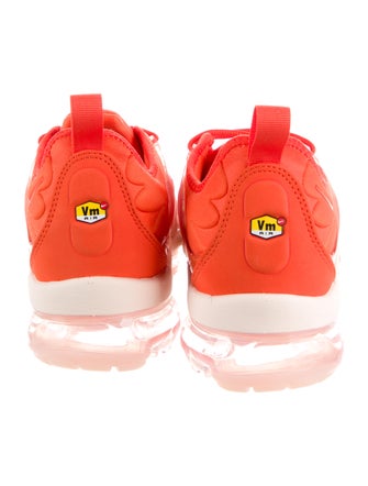 Nike Nike Air Vapormax Plus Athletic Sneakers