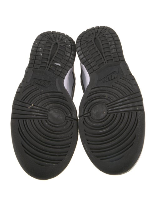 Nike Dunk Low Retro Sneakers