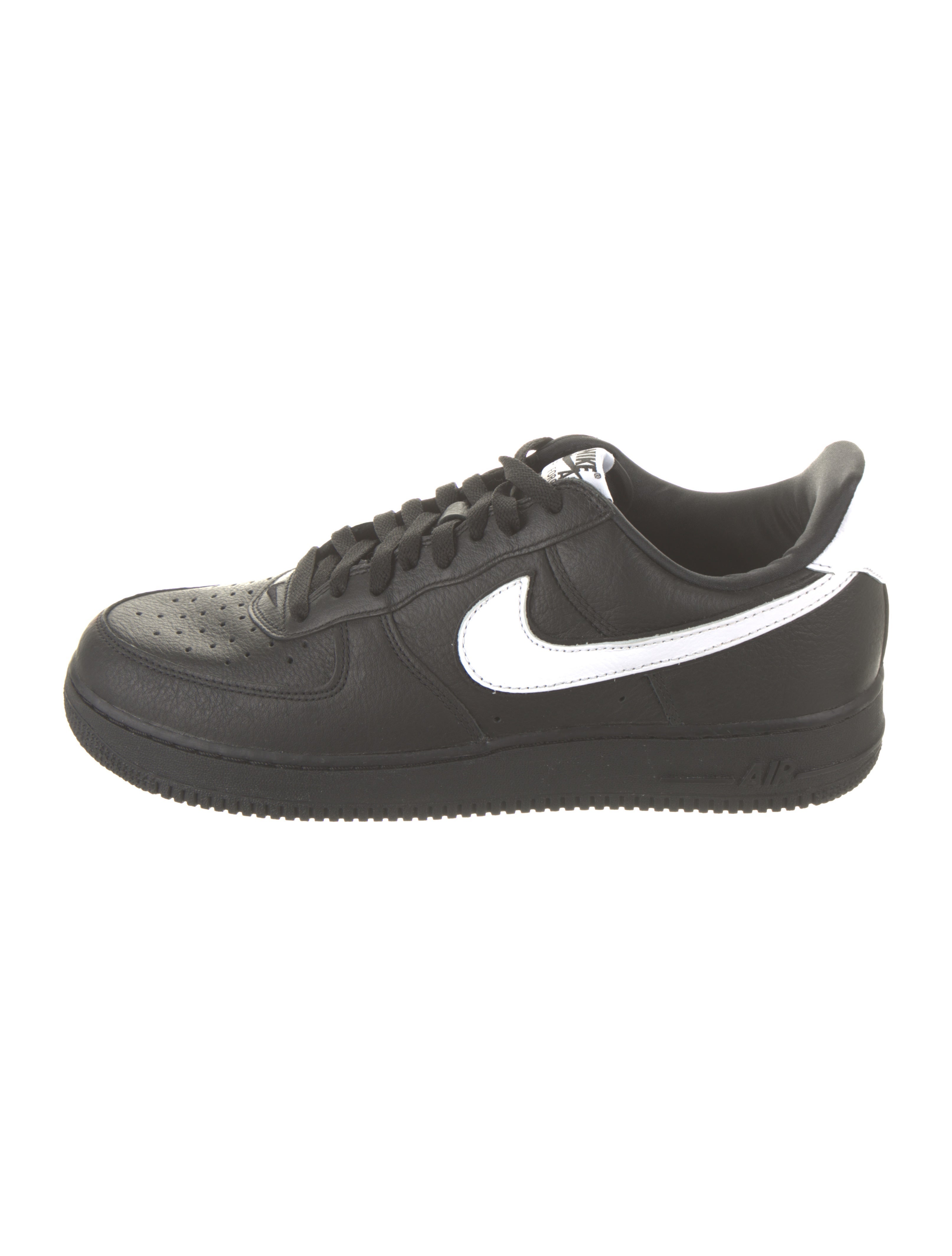 n8ke sneakers
