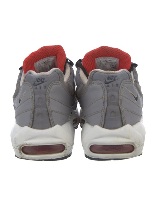 Nike Leather Mesh Accents Sneakers