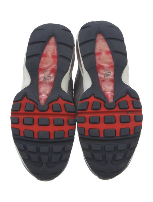 Nike Leather Mesh Accents Sneakers