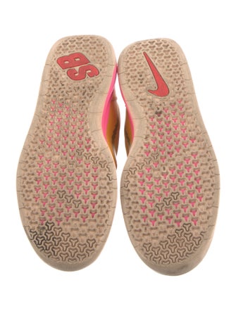 Nike Rubber Mesh Accents Sneakers