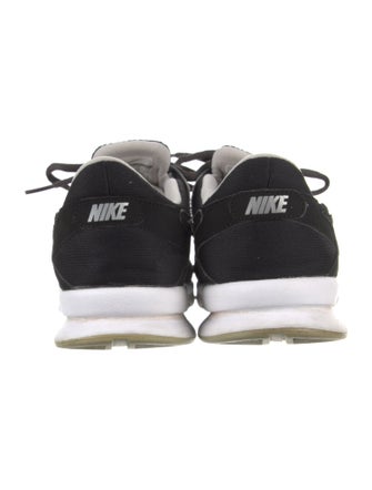 Nike Printed Mesh Accents Athletic Sneakers