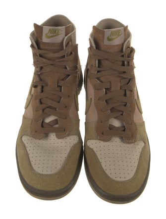 Nike Leather Colorblock Pattern Sneakers