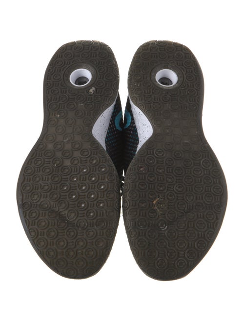 Nike Printed Mesh Accents Sneakers