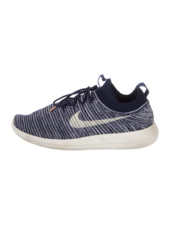 Nike Roshe 2 Flyknit Athletic Sneakers