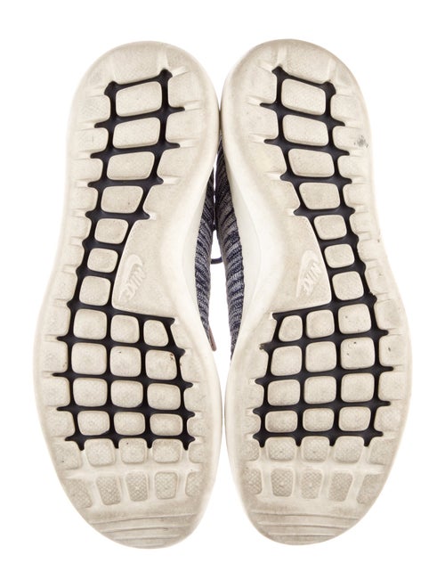 Nike Roshe 2 Flyknit Athletic Sneakers