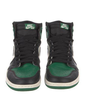 Nike Leather Colorblock Pattern Sneakers