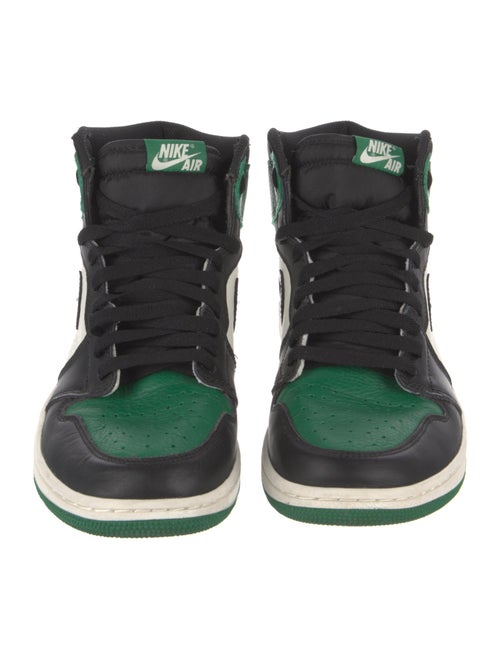 Nike Leather Colorblock Pattern Sneakers