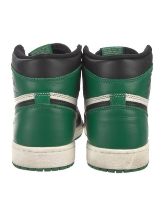 Nike Leather Colorblock Pattern Sneakers