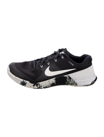 Nike Mesh Printed Athletic Sneakers