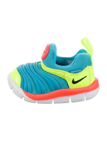 Nike Sizes 2-6 Low Top Mesh 3C Shoe 3