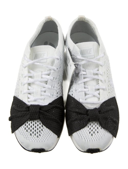 Nike Colorblock Pattern Bow Accents Sneakers