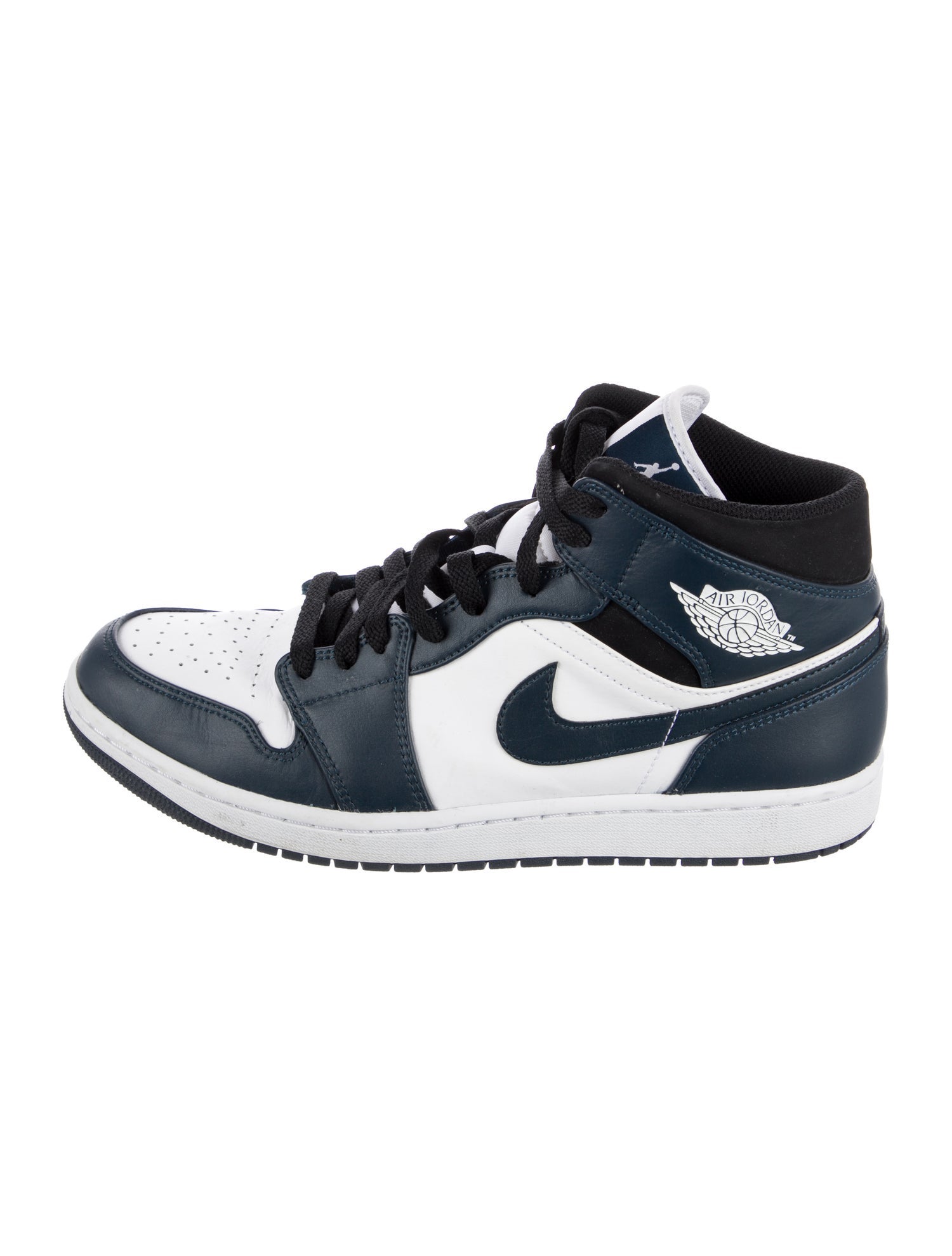 Nike Leather Colorblock Pattern Athletic Sneakers