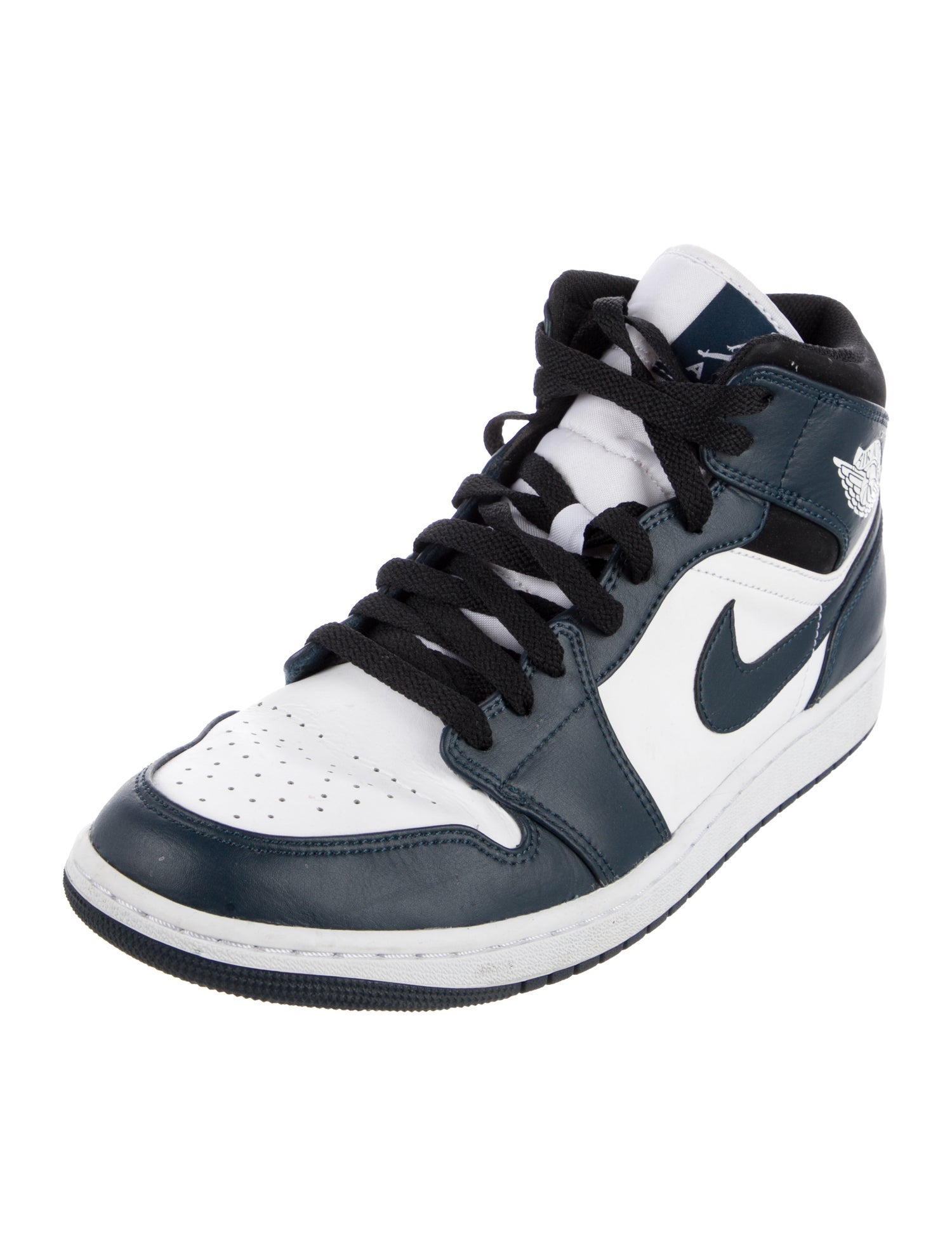 Nike Leather Colorblock Pattern Athletic Sneakers