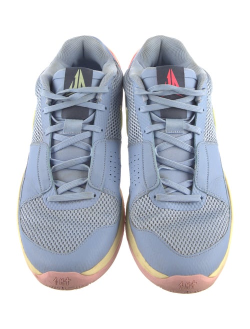 Nike Mesh Colorblock Pattern Athletic Sneakers