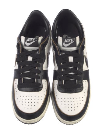 Nike Leather Colorblock Pattern Sneakers