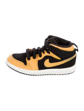 Jordan 1 Mid SE PS 'Reverse New Love' 2017