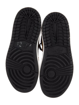 Jordan 1 Mid SE PS 'Reverse New Love' 2017