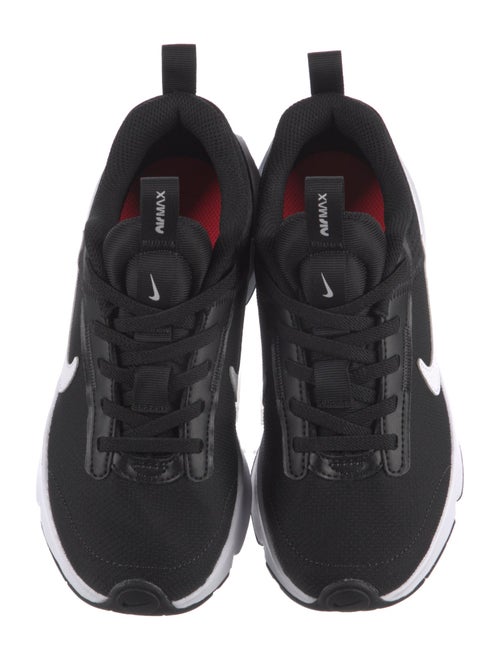 Nike Canvas Sneakers