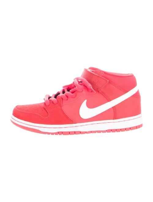 nike sneakers mid ankle