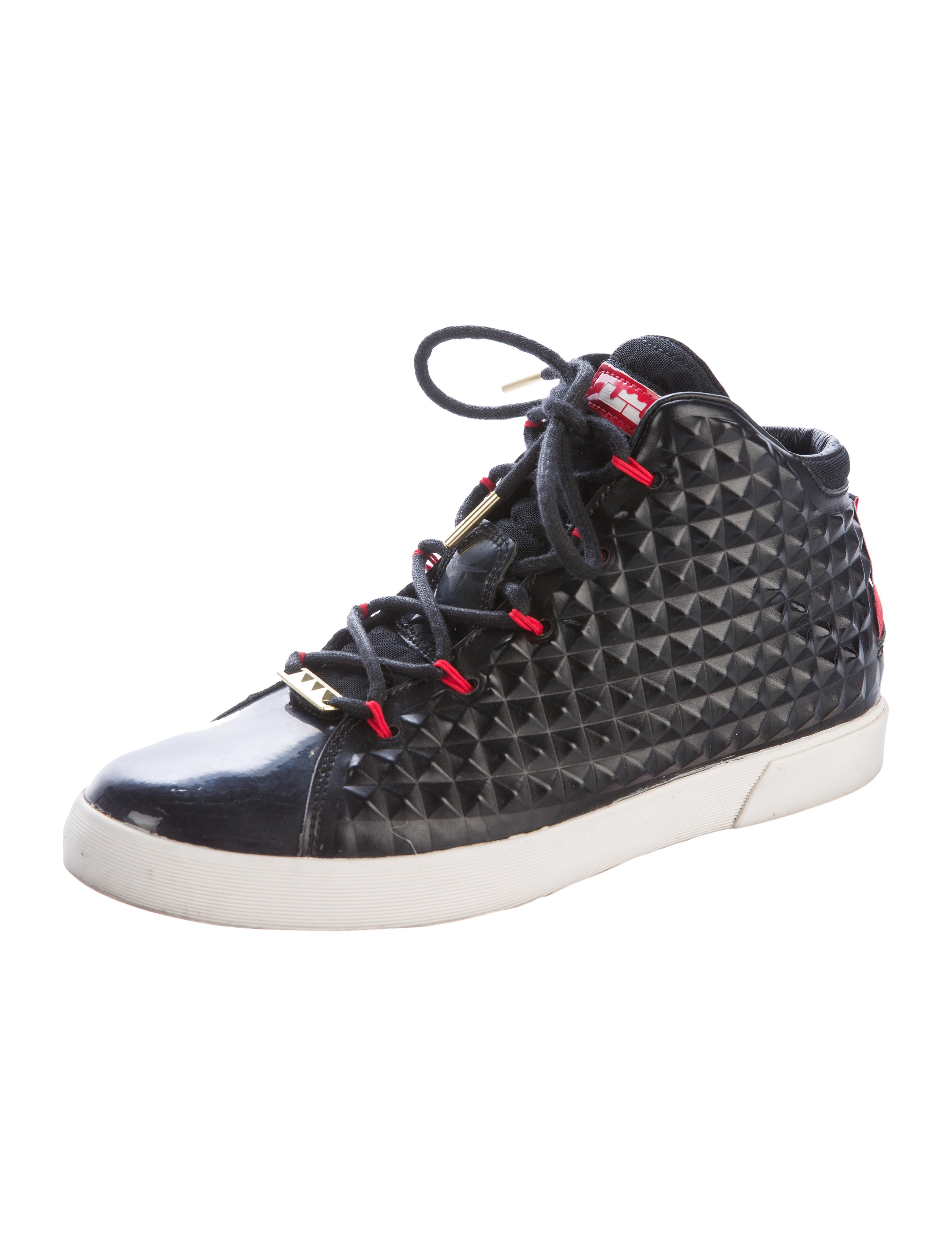 nike lifestyle sneakers nike lebron xii lifestyle sneakers shoes wu221060 nike lifestyle sneakers nike lebron xii lifestyle sneakers shoes wu221060