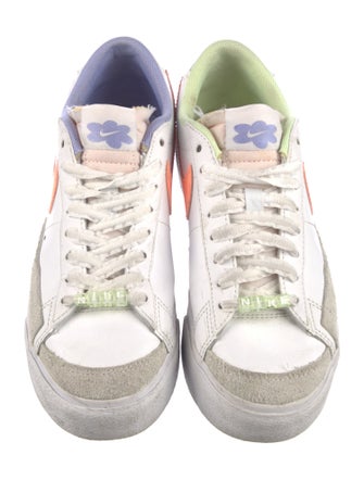 Nike Leather Colorblock Pattern Sneakers