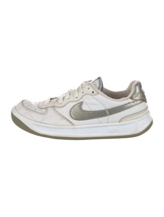 Nike Leather Colorblock Pattern Sneakers