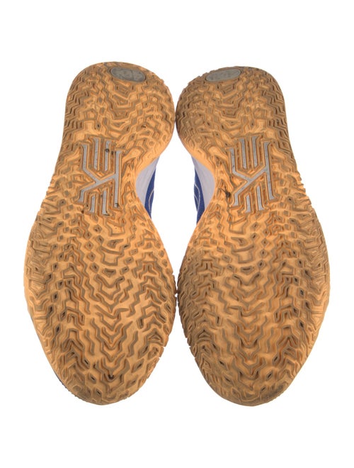 Nike Mesh Printed Sneakers