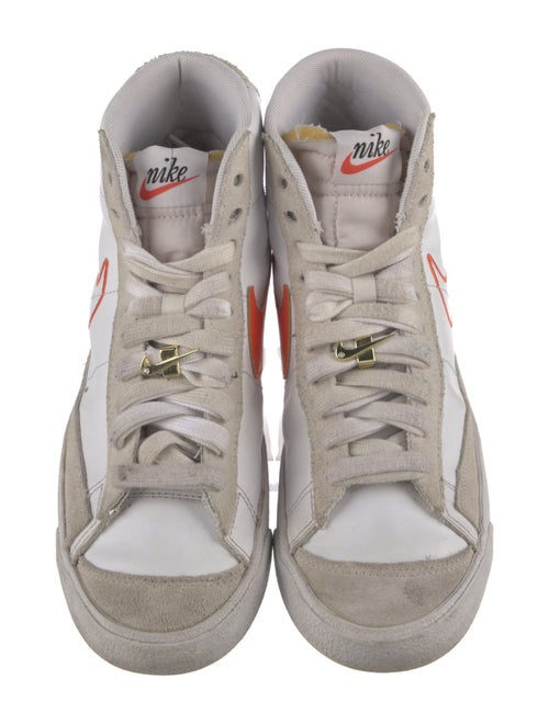 Nike Leather Colorblock Pattern Sneakers