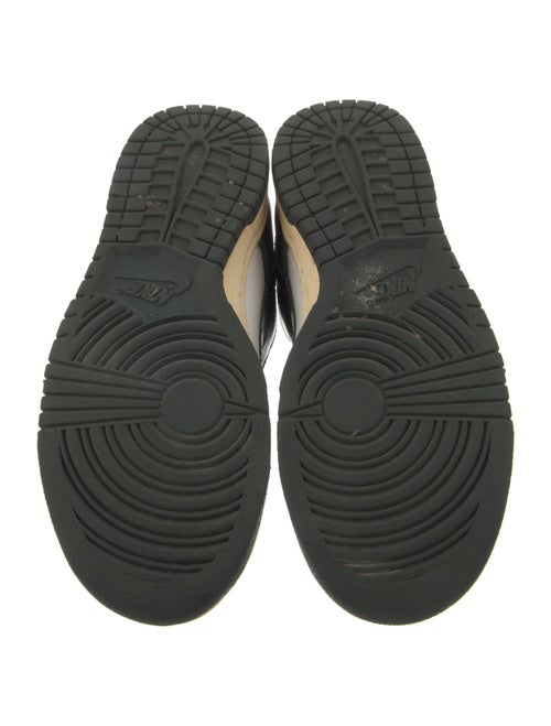 Nike Leather Colorblock Pattern Athletic Sneakers