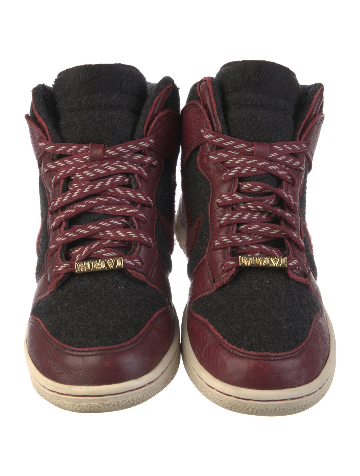 Nike Suede Colorblock Pattern Athletic Sneakers