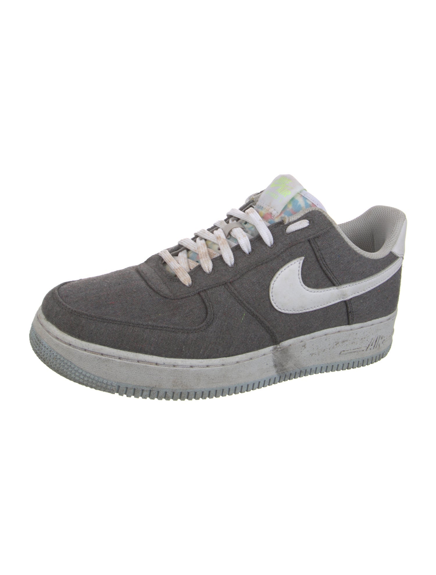 Nike Canvas Sneakers