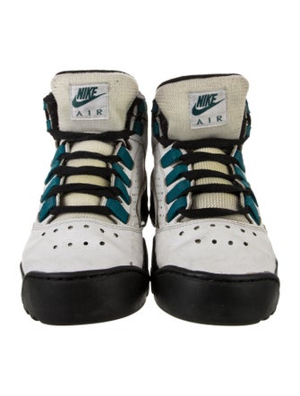 Nike Mesh Colorblock Pattern Sneakers