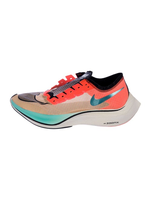 Nike Mesh Colorblock Pattern Athletic Sneakers