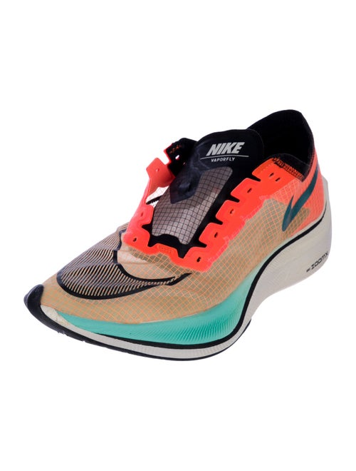 Nike Mesh Colorblock Pattern Athletic Sneakers