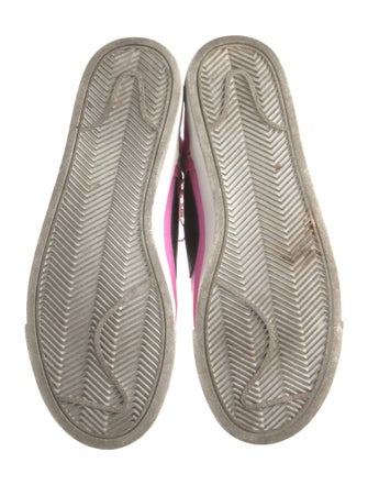 Nike Canvas Sneakers