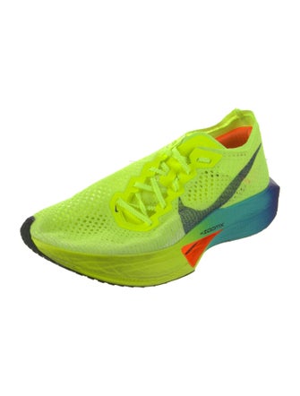 Nike Mesh Printed Athletic Sneakers