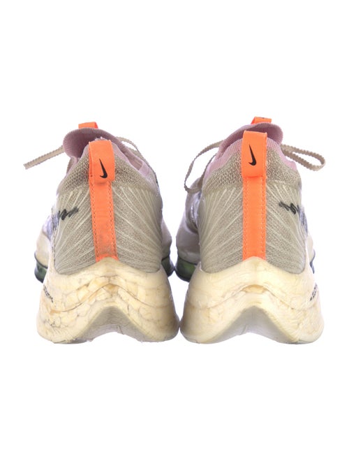 Nike Mesh Printed Athletic Sneakers